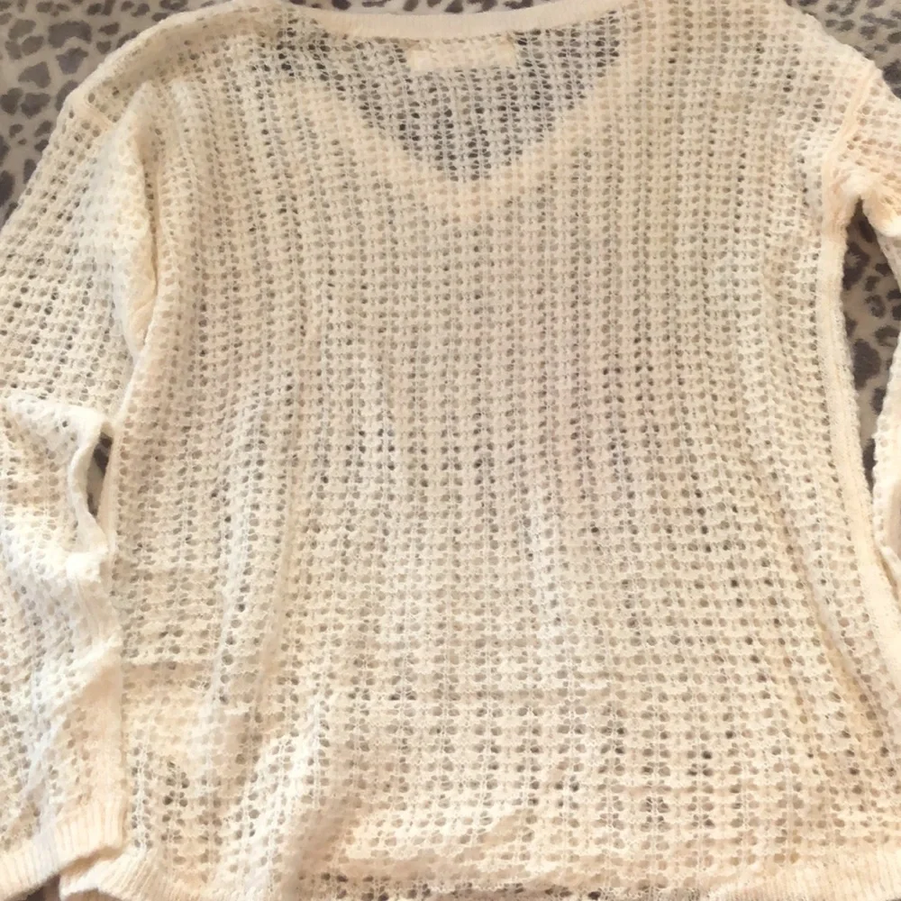 Abercrombie & Fitch Wool Open Weave V-neck Sweater in Ivory Cream Size Medium